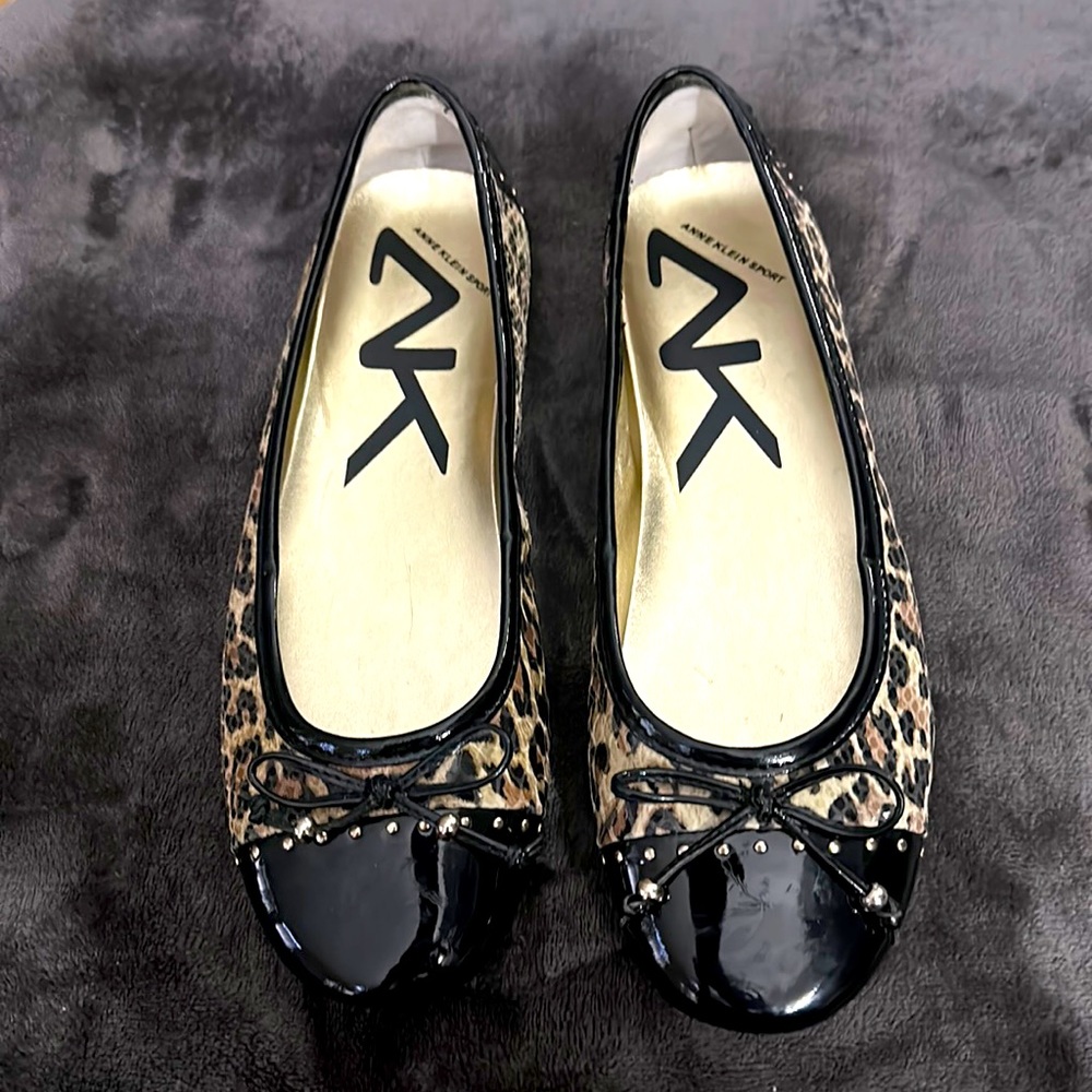 AK Anne Klein Sport leopard cheetah flats 8.5